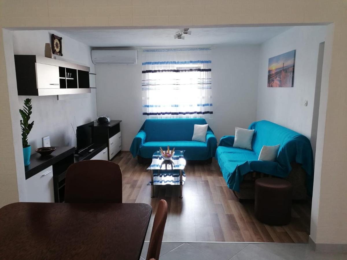 Apartment Slavica Trogir Exterior photo
