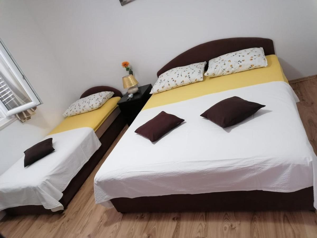 Apartment Slavica Trogir Exterior photo