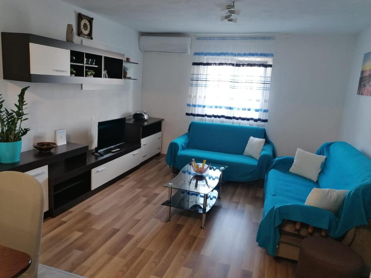 Apartment Slavica Trogir Exterior photo